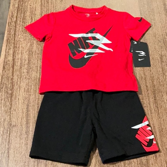 NWT Nike 3 Brand 3T Boys Outfit Black/Red - Picture 1 of 7